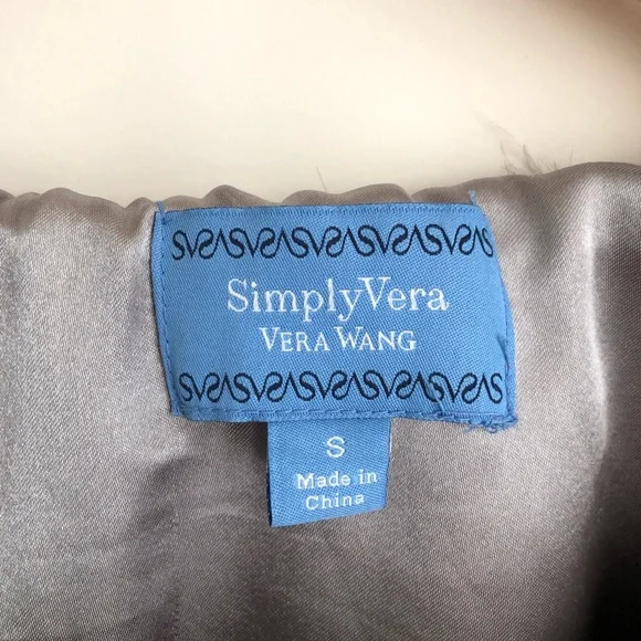 Simply Vera Faux Fur Short Sleeve One Hook Coat - Picture 5 of 7